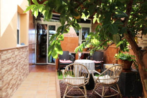 Современная вилла с 5 спальнями в Puerto de Santiago