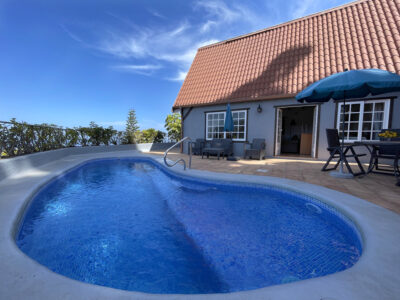 Комплекс будинків з басейном La Orotava