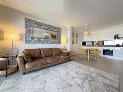 Сучасний апартамент із 3 спальнями в Costa Adeje